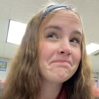 Brookelynn Decker t
